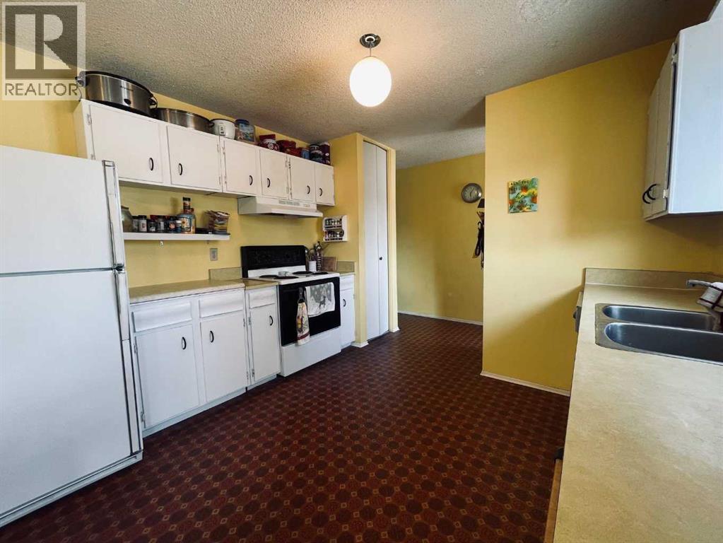36 Park Meadows Boulevard N - Image 8