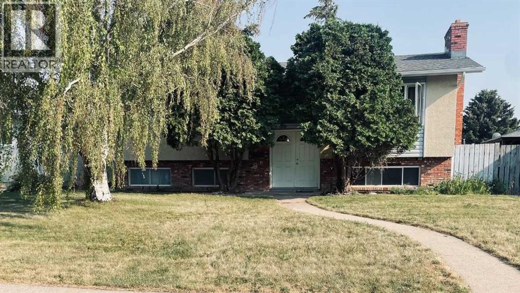 36 Park Meadows Boulevard N - 1