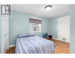 24 Meetinghouse Road thumbnail 12
