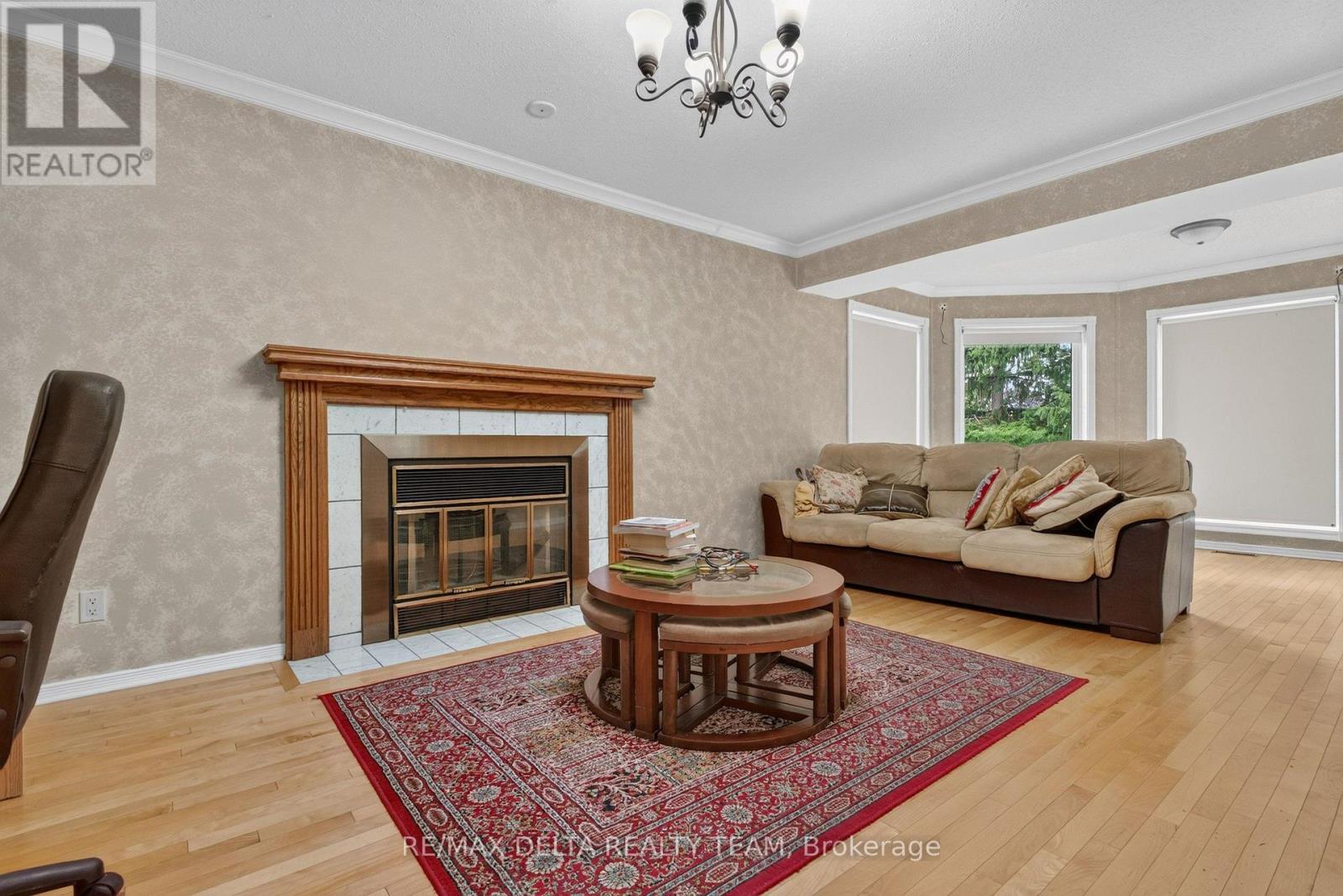 5 Bed, 4 Bath House for Rent in Ottawa – 13 SHERK CRESCENT, Ottawa – MLS# X13631710 - Image 11