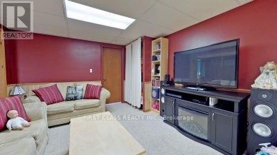 369 PALISER CRESCENT S - 15