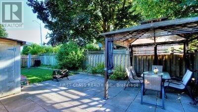 369 PALISER CRESCENT S - 16