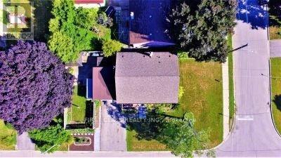 369 PALISER CRESCENT S - 19