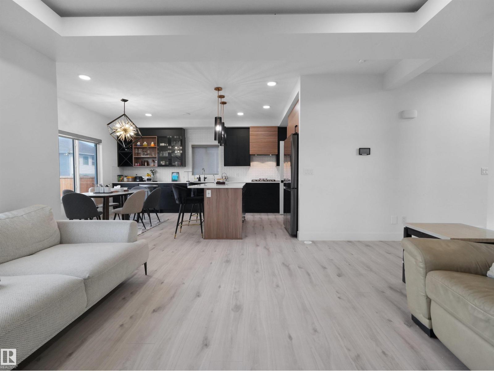 2520 12 AV NW - Image 11