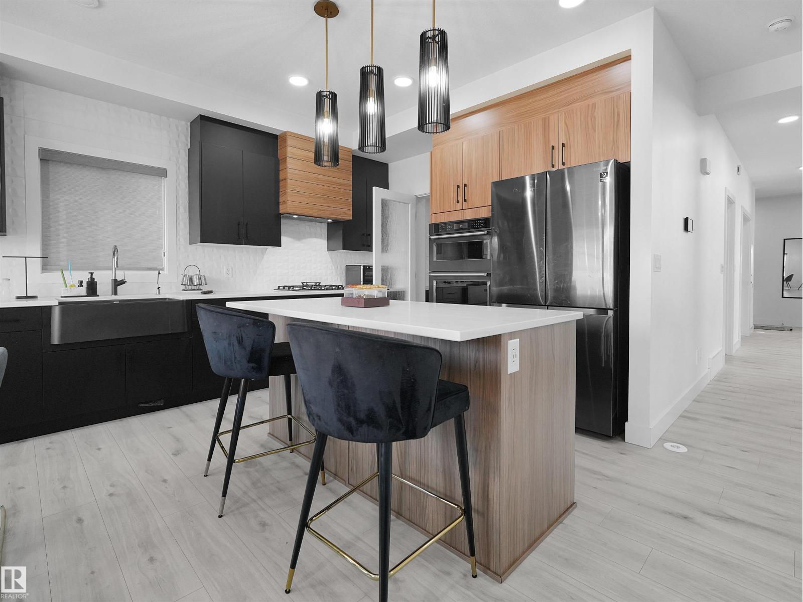 2520 12 AV NW - 13