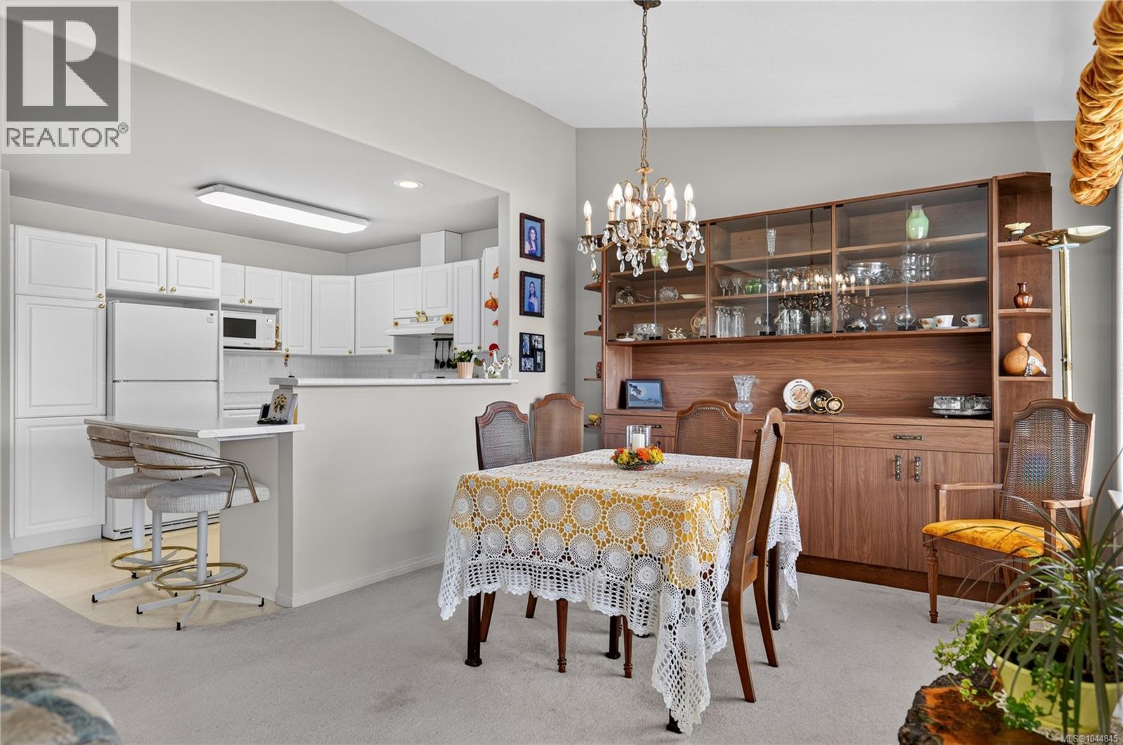 #9 5608 Strathcona St - Image 13