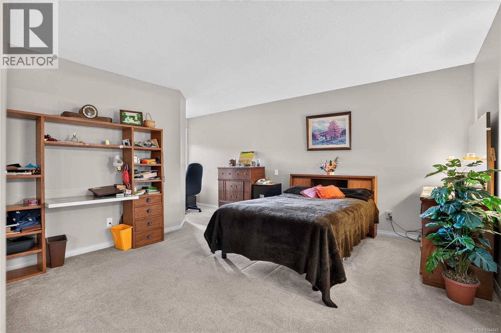 #9 5608 Strathcona St - Image 16