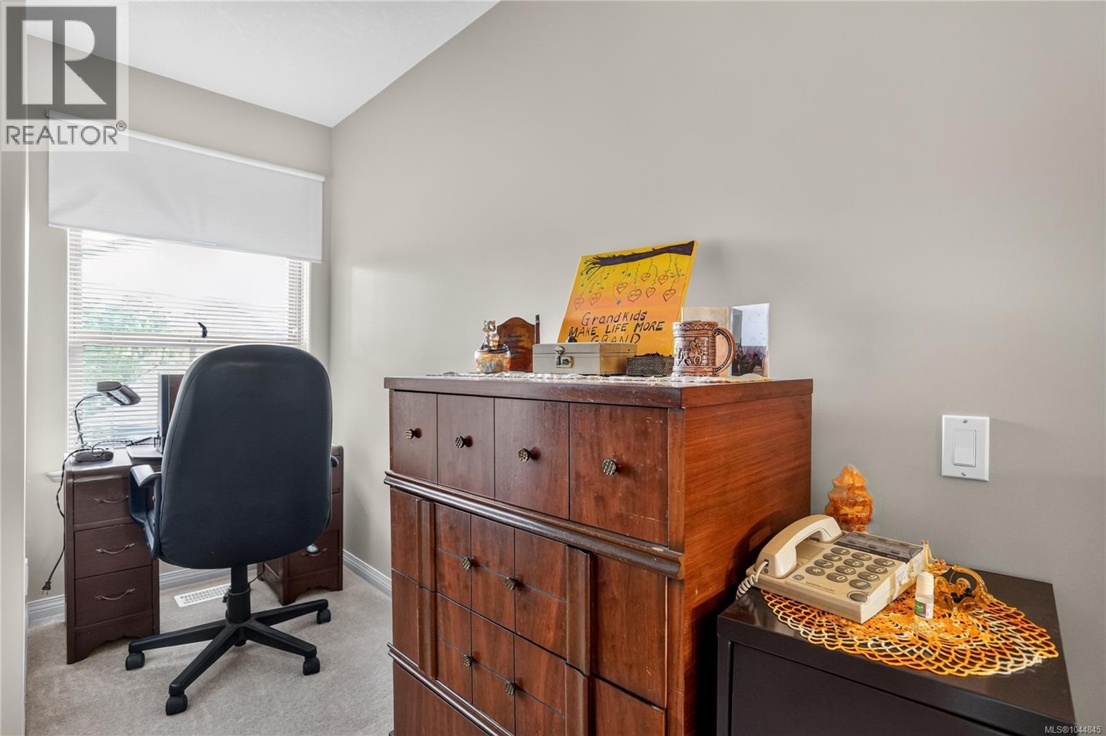 #9 5608 Strathcona St - Image 17