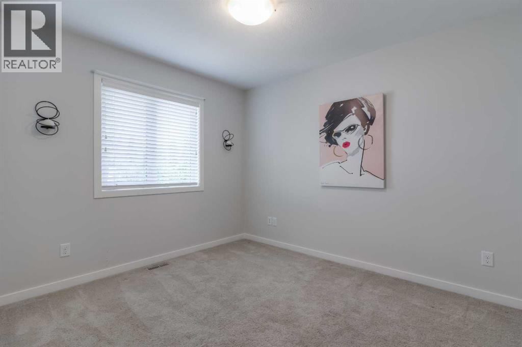19 Moonlight Boulevard W - 39