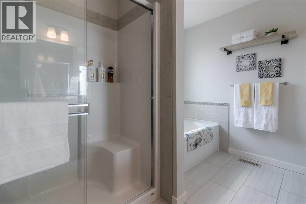 19 Moonlight Boulevard W - Image 33