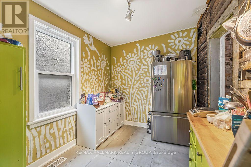 2 Bed, 1 Bath House for Rent in Ottawa – 439 KENT STREET, Ottawa – MLS# X13631774 - Image 19
