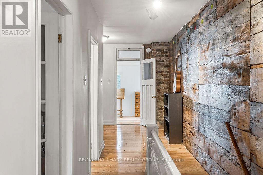 2 Bed, 1 Bath House for Rent in Ottawa – 439 KENT STREET, Ottawa – MLS# X13631774 - Image 22