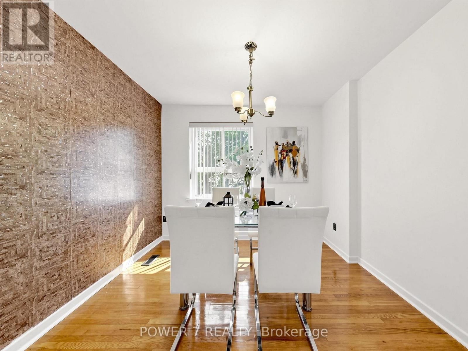 #5 77 RAMEAU DRIVE - 13