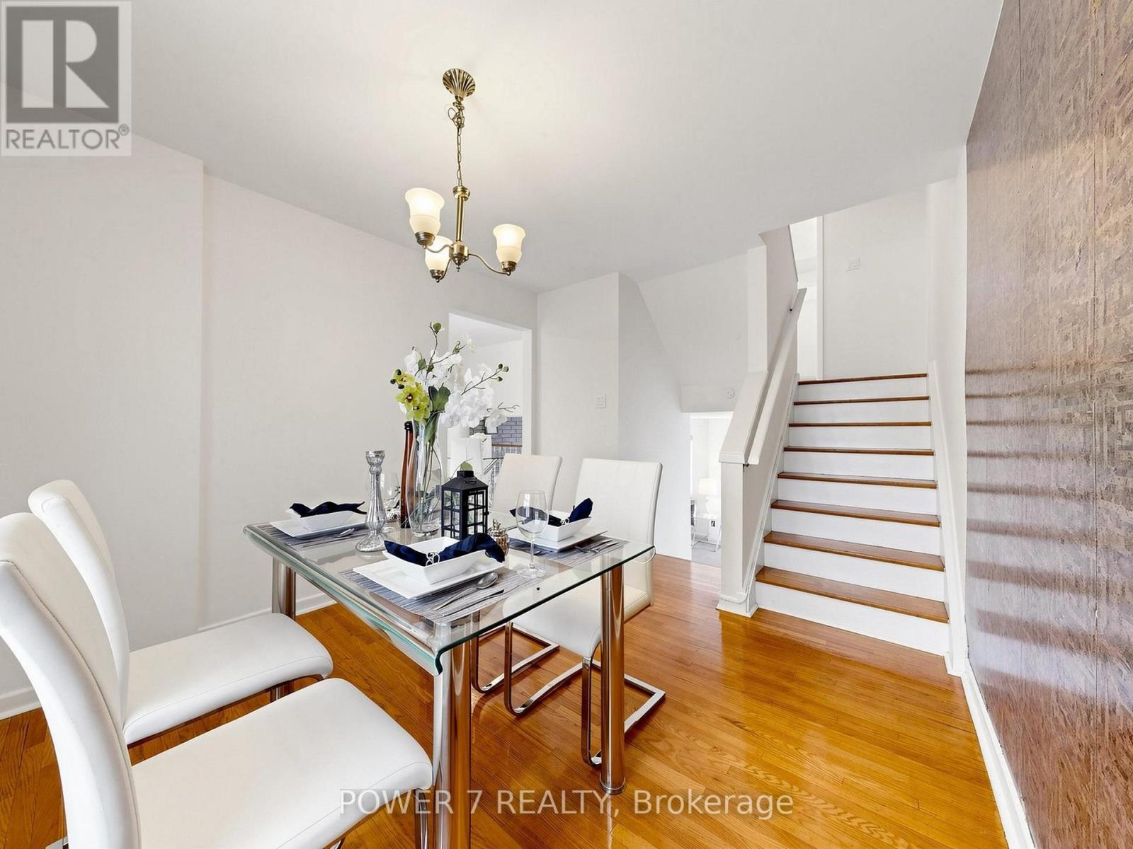 #5 77 RAMEAU DRIVE - 14