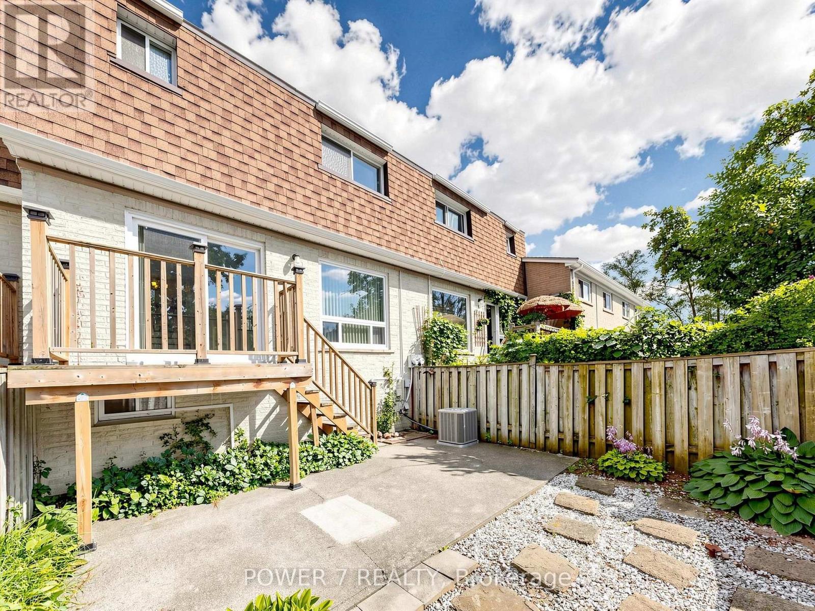 #5 77 RAMEAU DRIVE - 46