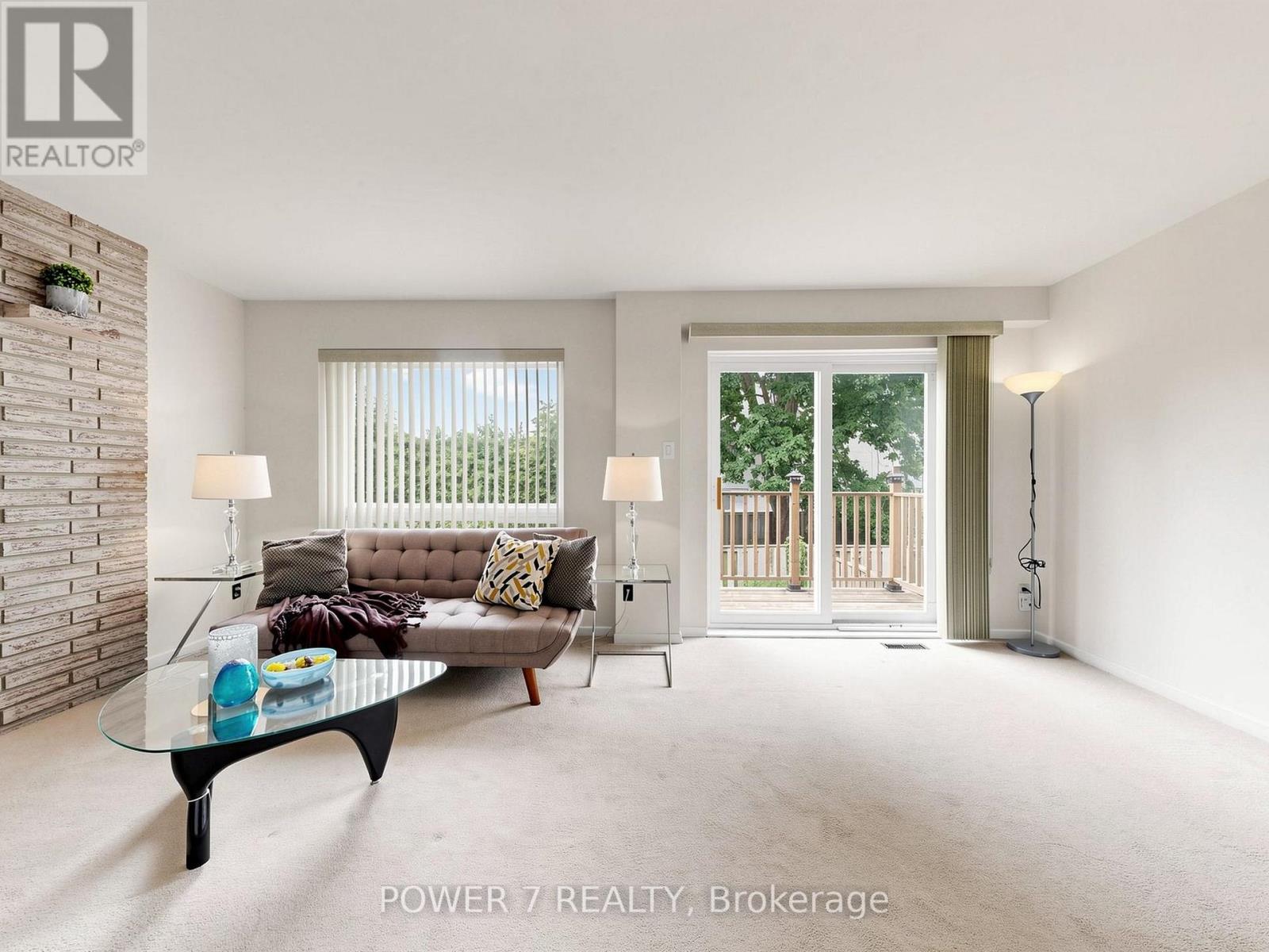 #5 77 RAMEAU DRIVE - 6