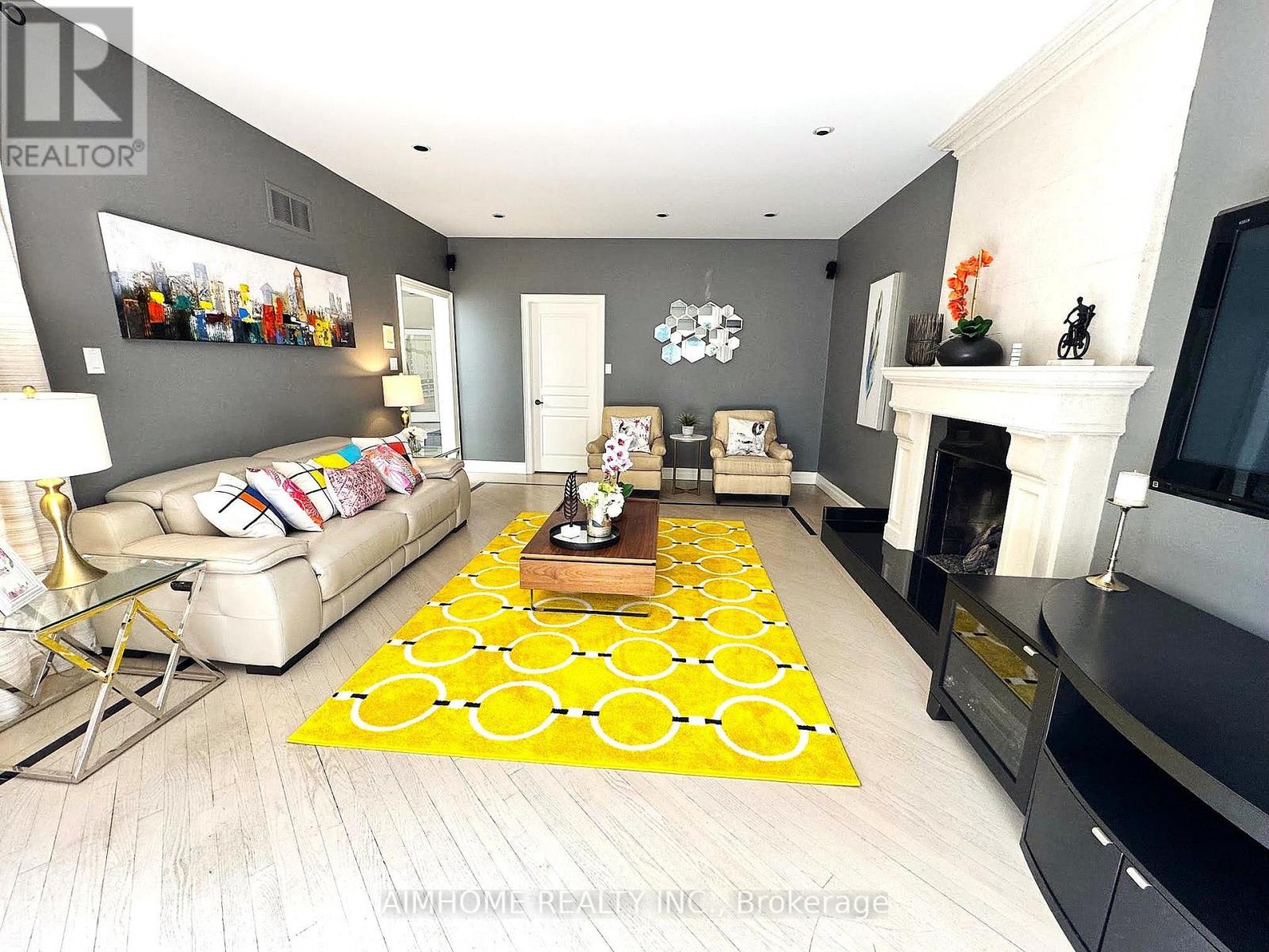 145 RENAISSANCE COURT - 25