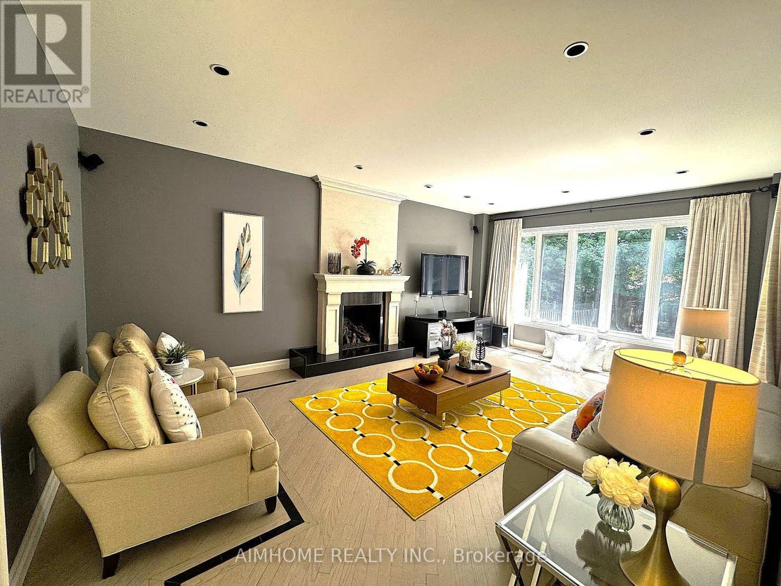 145 RENAISSANCE COURT - 26