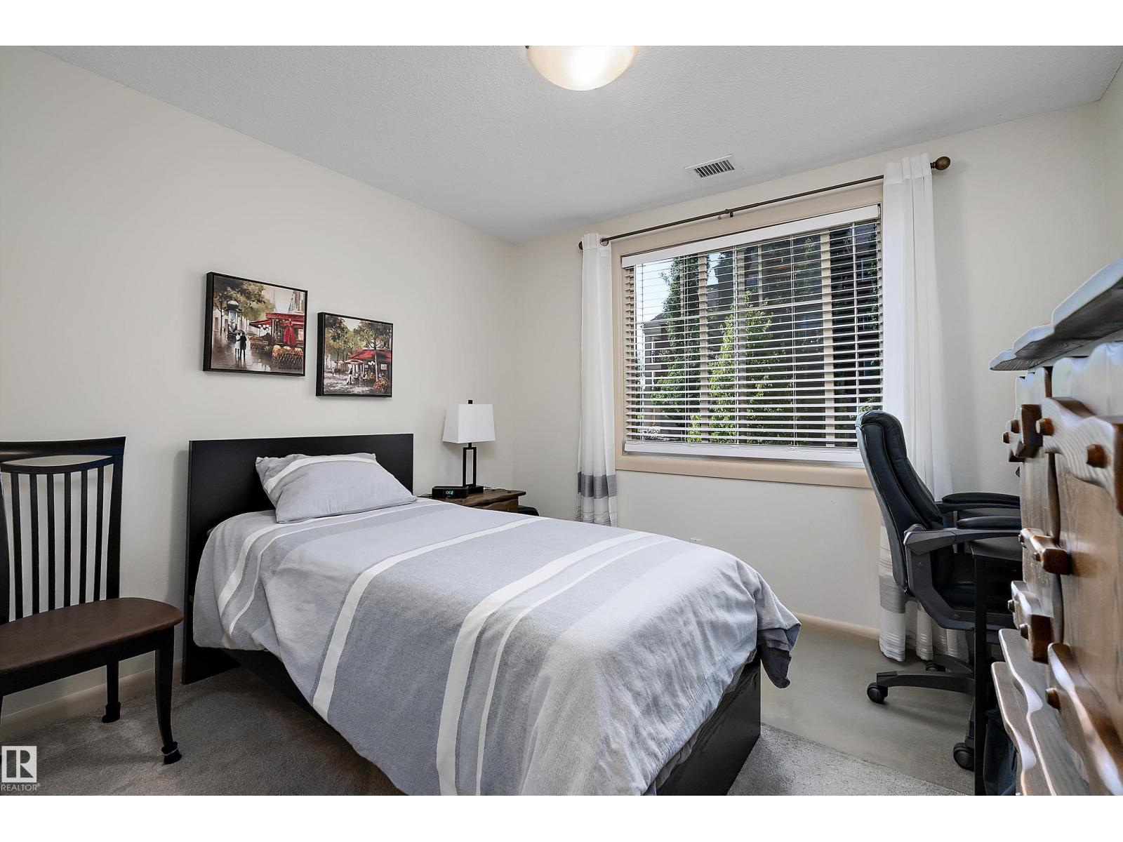 #225 400 PALISADES WY - 23