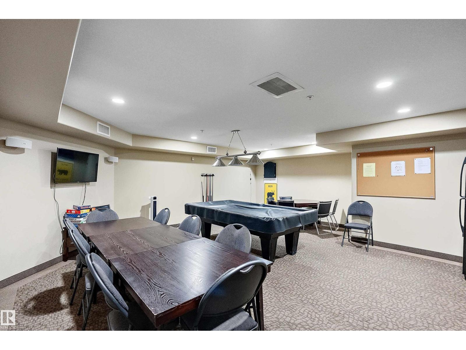 #225 400 PALISADES WY - 36