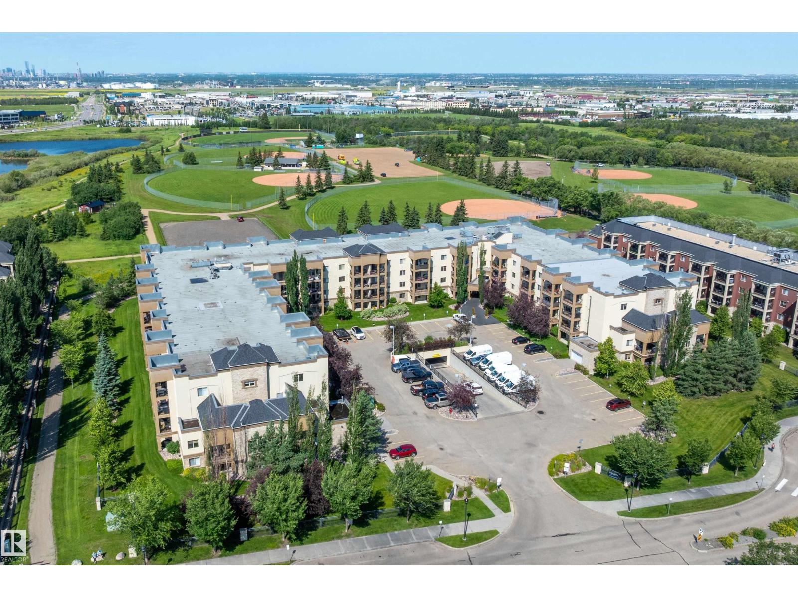 #225 400 PALISADES WY - Image 49