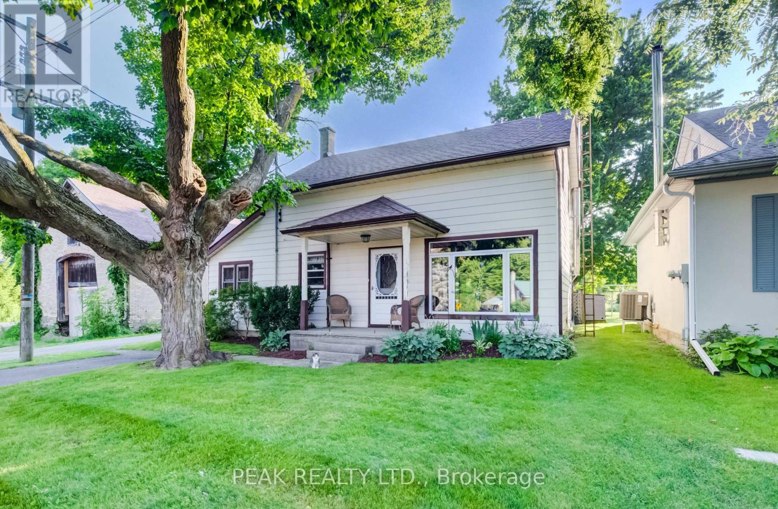 5199 WILMOT-EASTHOPE ROAD — photo 1