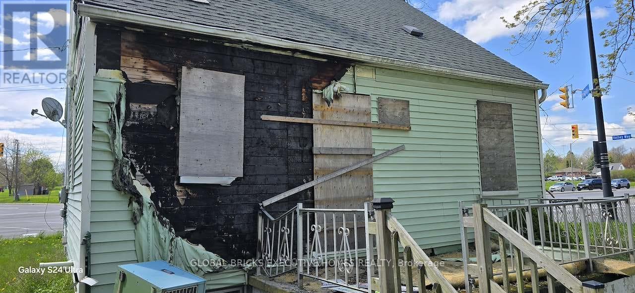 5168 STANLEY AVENUE - 2