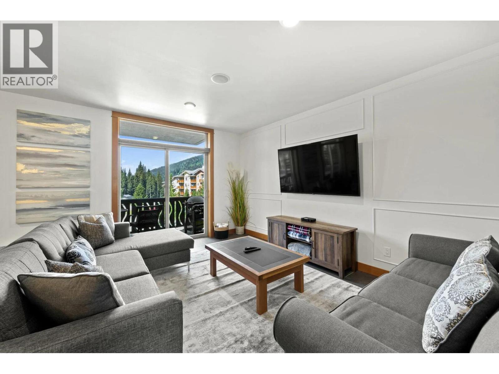3270 Village  Way Unit# 201