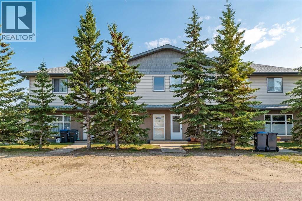 #3 4406 46 Avenue - 1