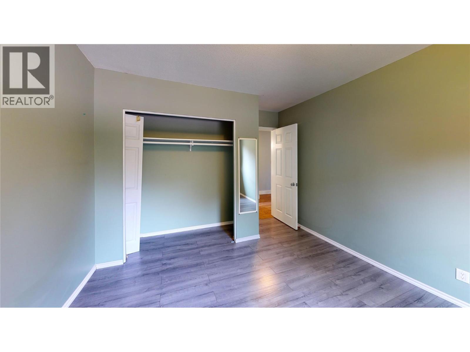 260 Blue Spruce Crescent - 21