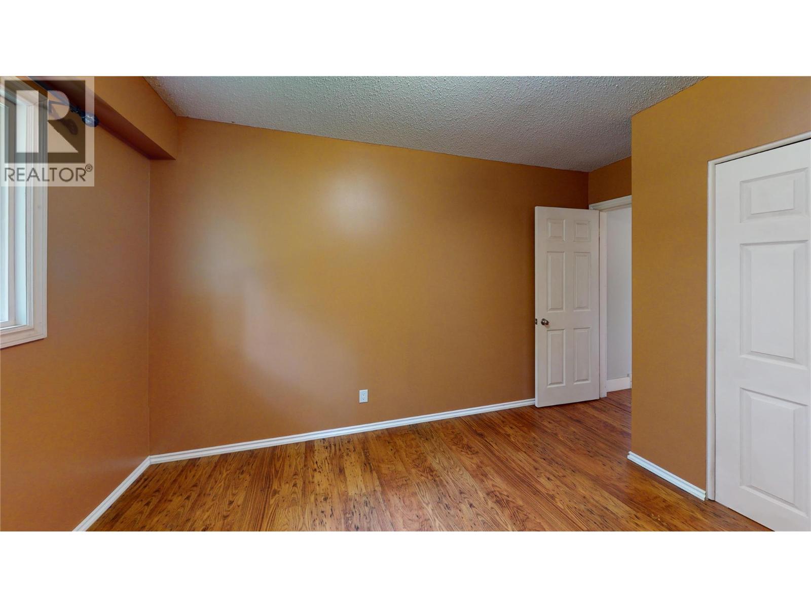 260 Blue Spruce Crescent - Image 24