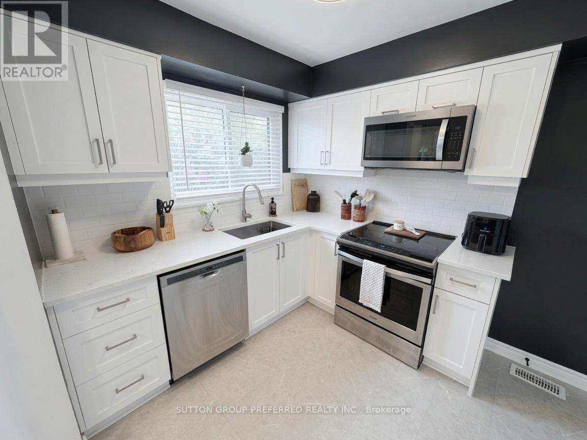 #27 825 DUNDALK DRIVE - Image 9