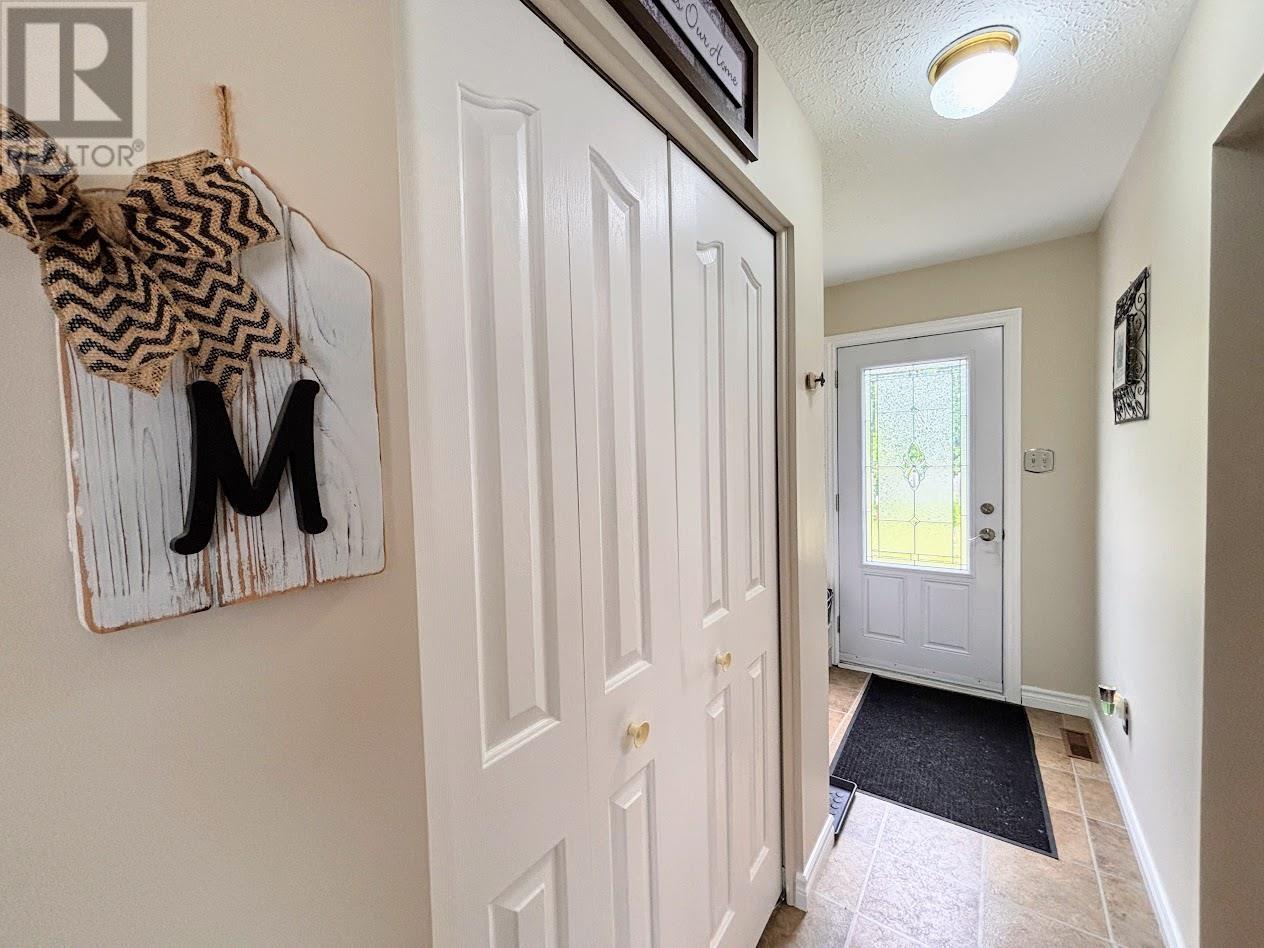 16 Matachewan RD - 5