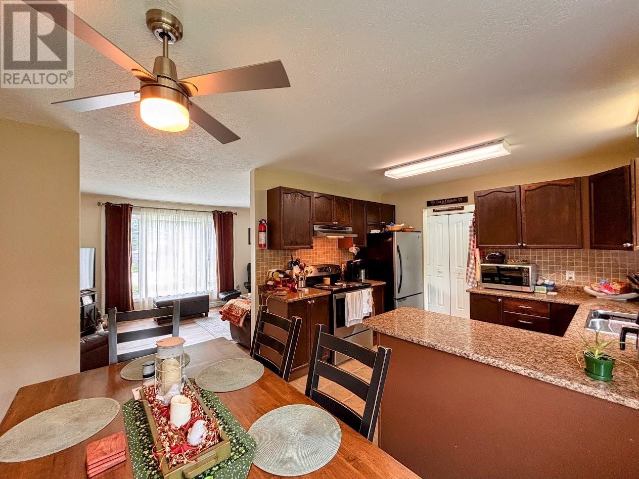 16 Matachewan RD - 7