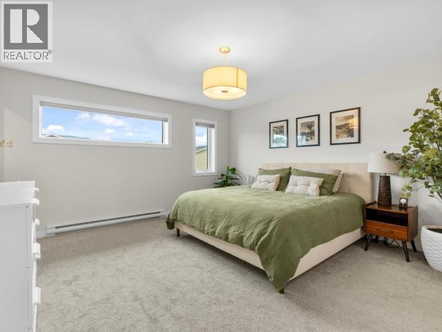 16 GLEANER AVENUE - 11