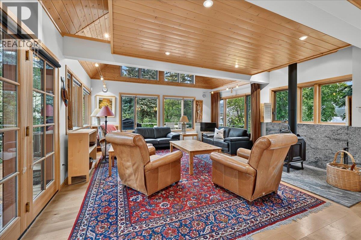 4404 Coy Road - Image 38