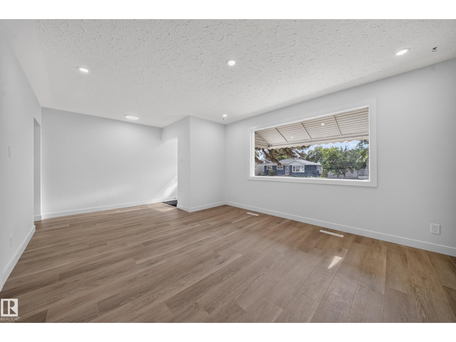 5204 97A AV NW - 17