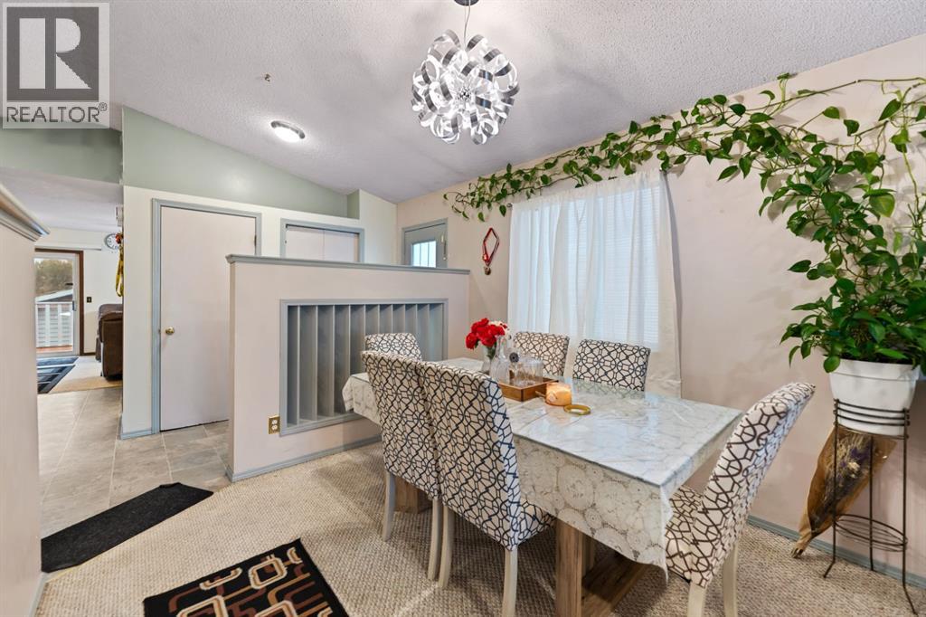 3722 Catalina Boulevard - Image 13