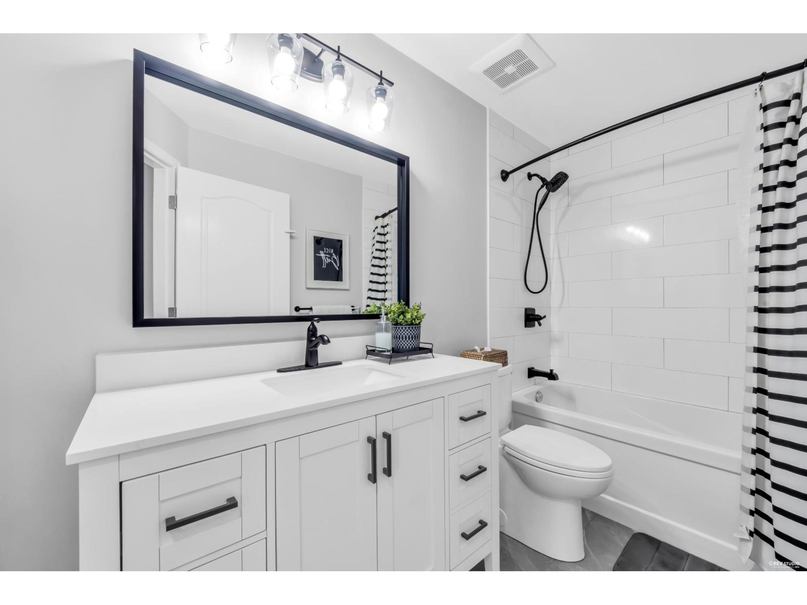 2 Bed, 2 Bath House for Sale in Langley – 1 21579 88B AVENUE, Langley – MLS# R3151955 - Image 18