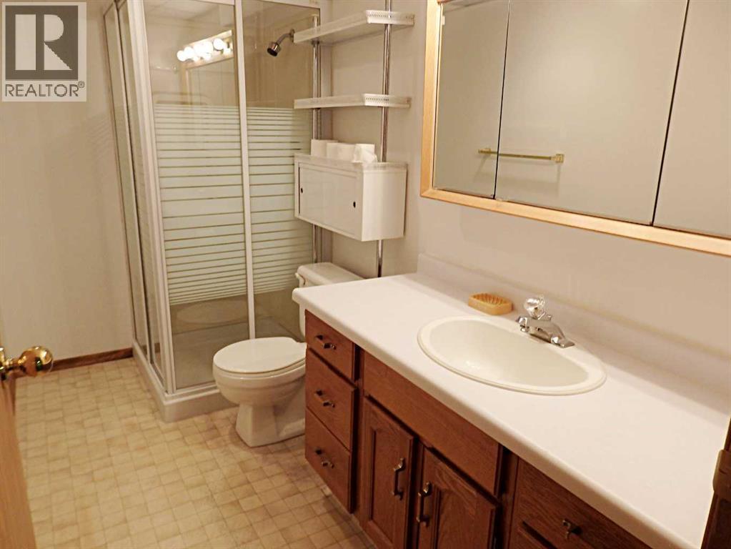 4824 49 Avenue - Image 24