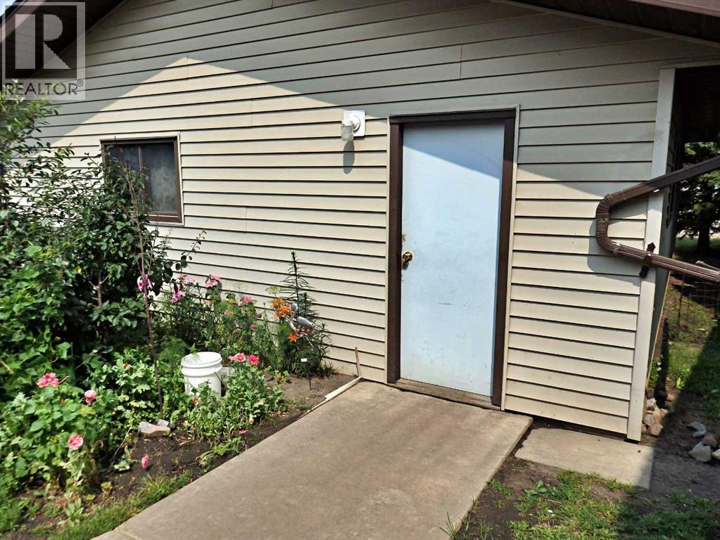 4824 49 Avenue - Image 28
