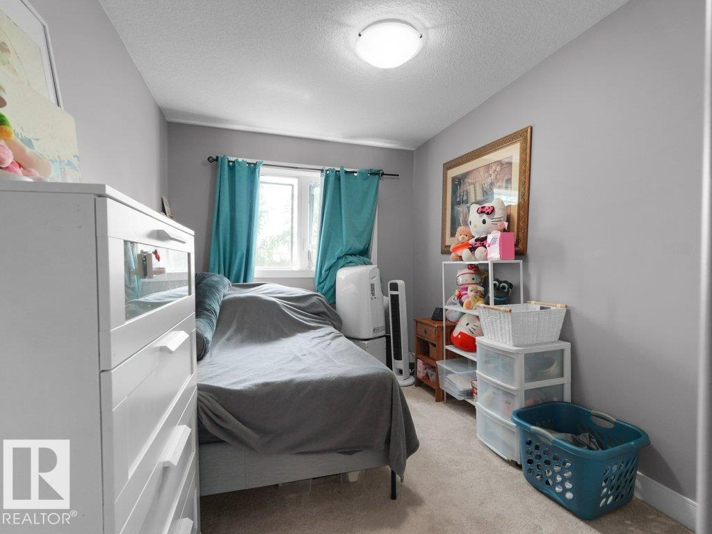 7909 105 AV NW - Image 21