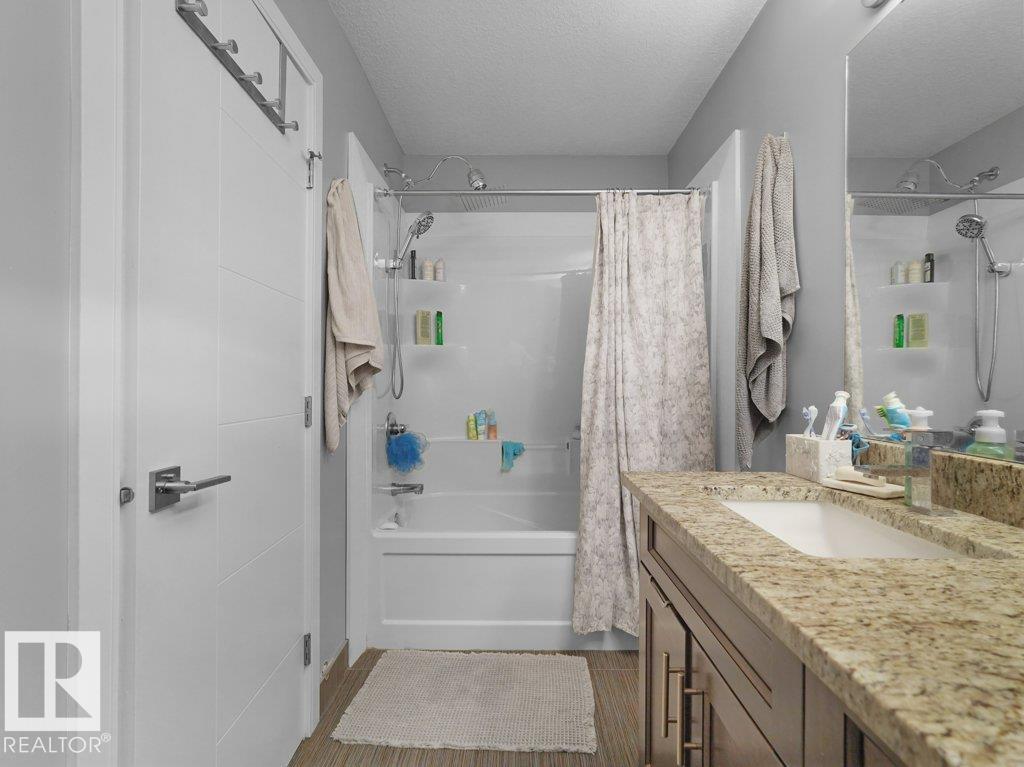 7909 105 AV NW - Image 17