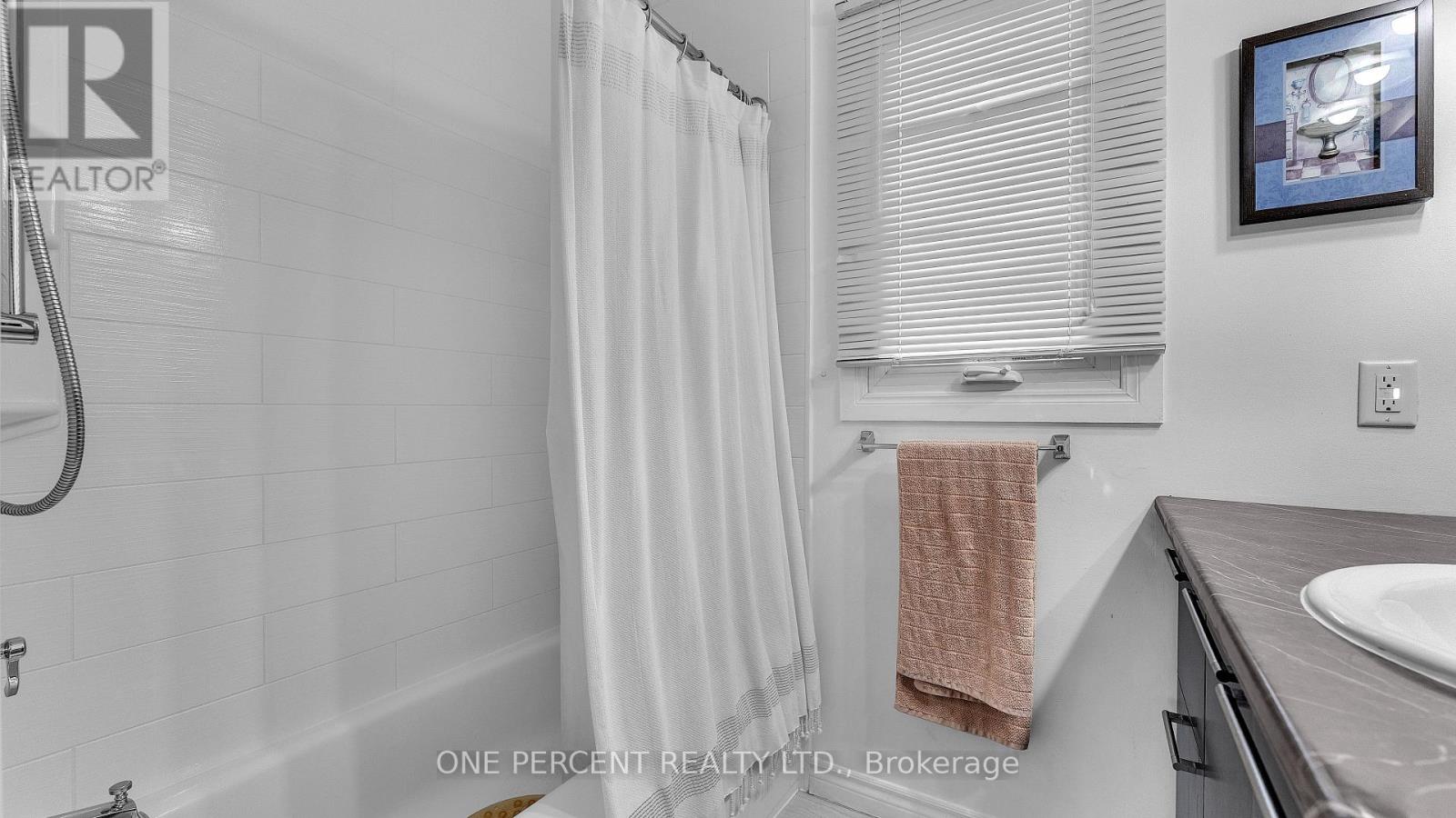 1 CHESWICK CIRCLE - Image 23