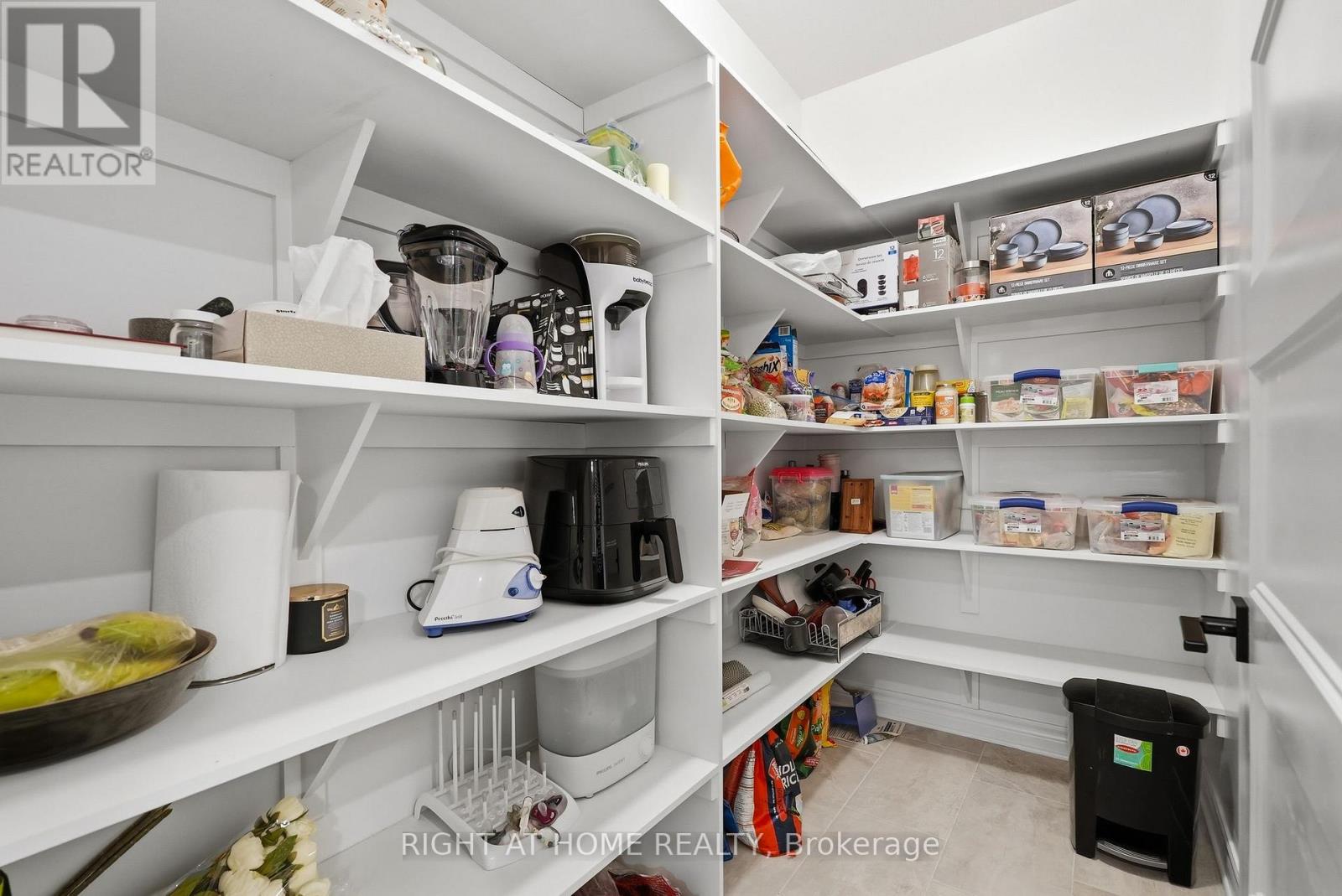 1334 FRIBOURG STREET - Image 17