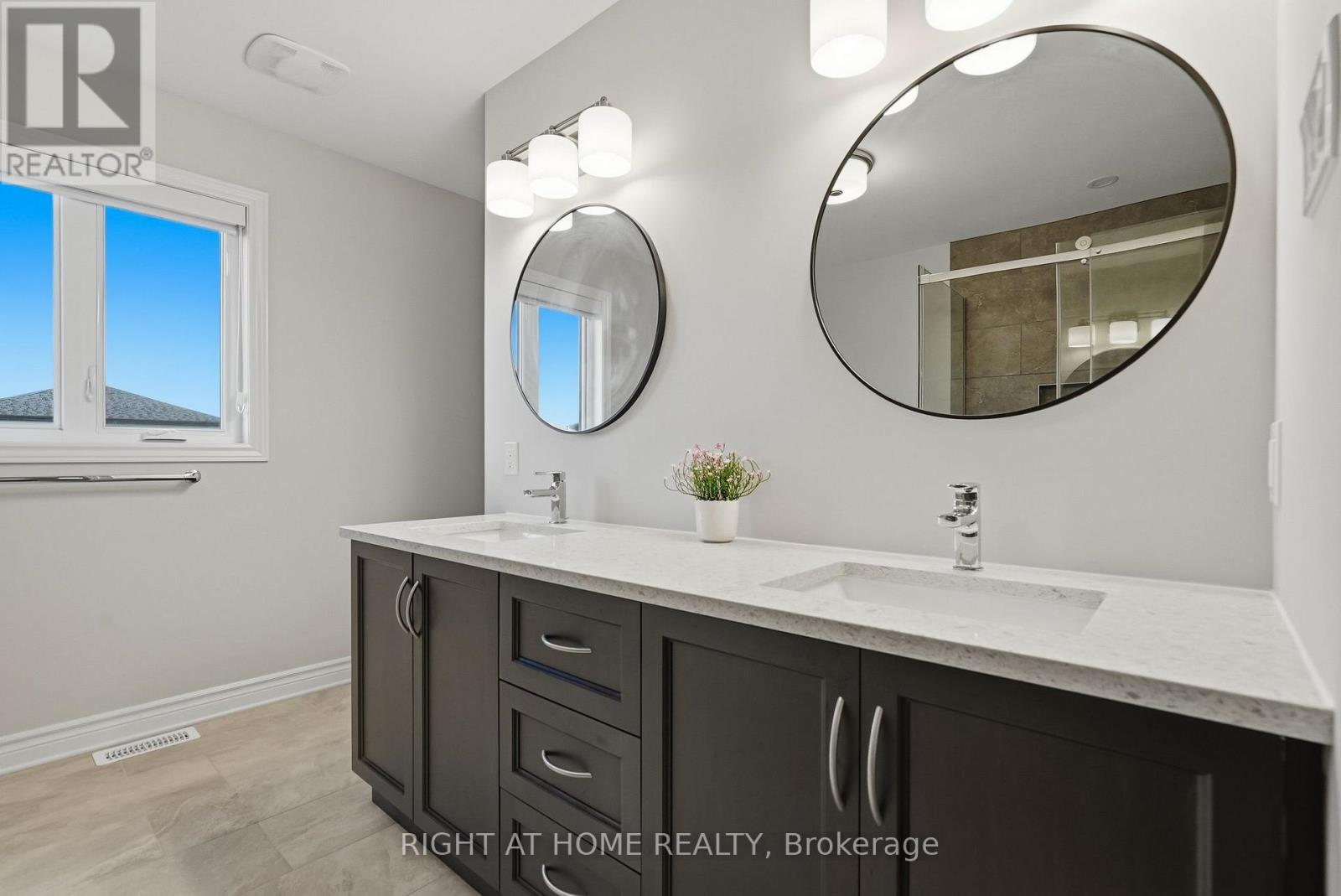 1334 FRIBOURG STREET - Image 25