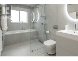 30 Carling Avenue, Toronto, ON M6G3S1 Photo 21