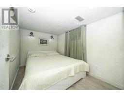 30 Carling Avenue, Toronto, ON M6G3S1 Photo 34