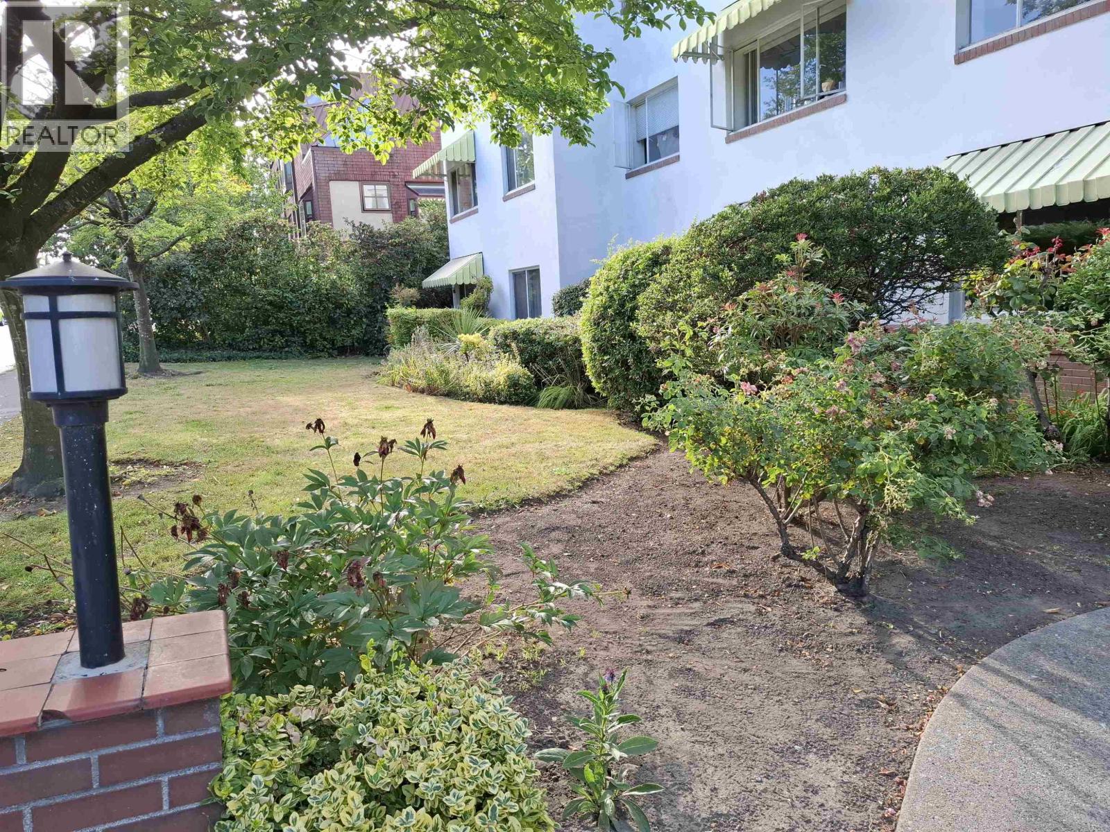 2 Bed, 1 Bath Apartment for Sale in Vancouver – 101 2469 CORNWALL AVENUE, Vancouver – MLS# R3148147 - Image 8