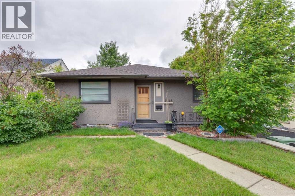 2128 17 Avenue SW - 25